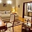 FLEUR DE LIS HOTEL