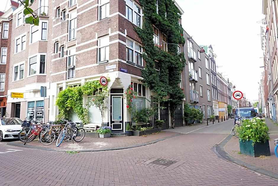 Eelhouse private studio