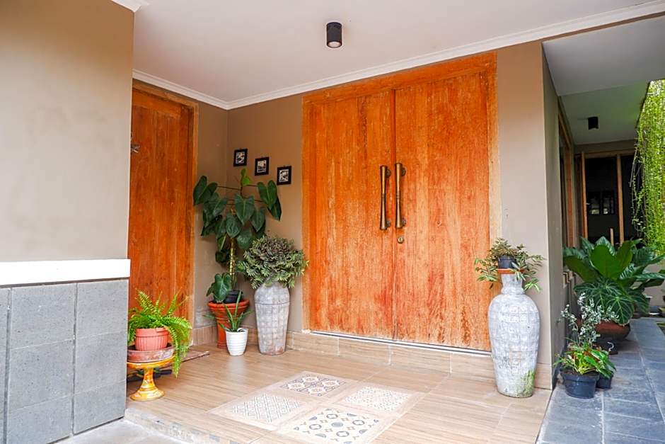 Rumah CiaTaman Siswa Near Malioboro Yogyakarta Mitra By RedDoorz – Yogyakarta, MN