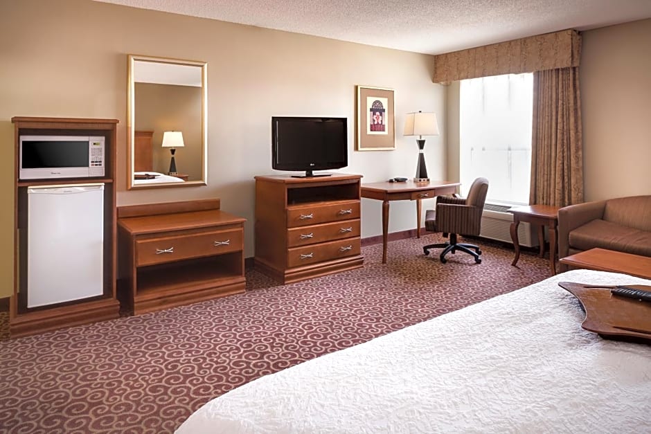 Hampton Inn South Heritage Park
