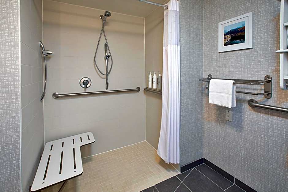 Hampton Inn By Hilton And Suites St. Cloud