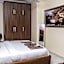 Plus 33 Hotel