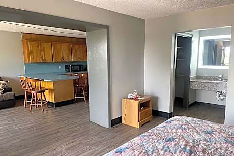 1 Bedroom Apartment with Kitchen