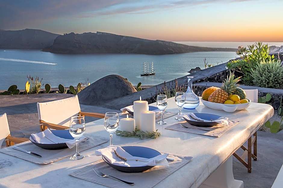 Perivolas Hotel