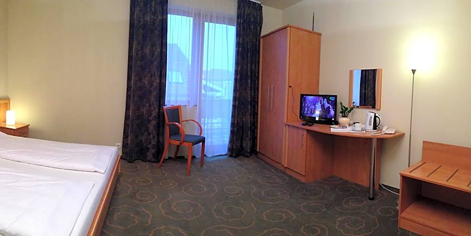 Semiramis Business Hotel