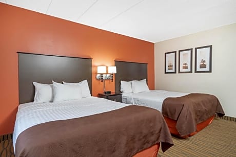 Deluxe Queen Room