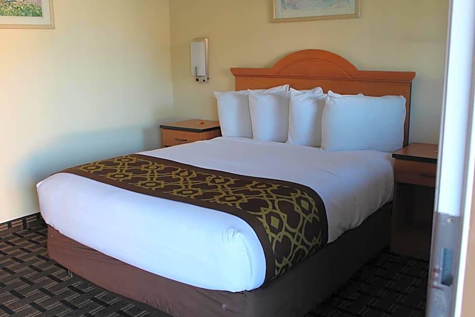 Riverside Inn & Suites Santa Cruz