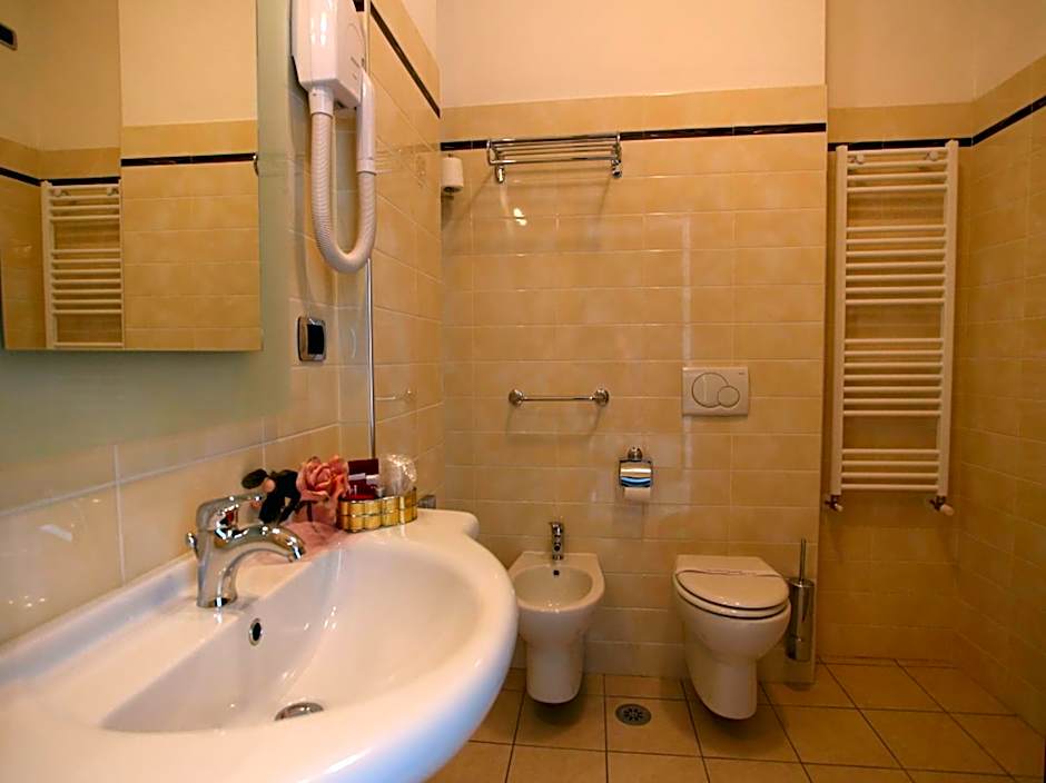 Euro Hotel