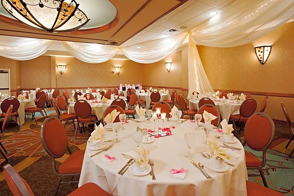 Holiday Inn Hotel & Suites Minneapolis-Lakeville By IHG
