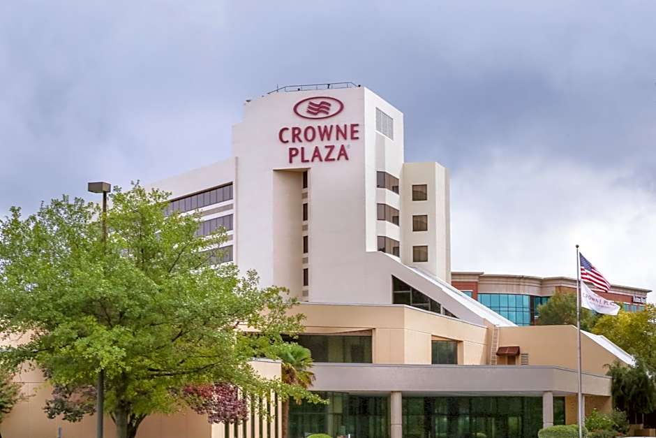 Crowne Plaza Virginia Beach Town Center by IHG