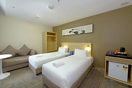 Standard Twin Room