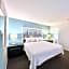 Bluebird Day Inn & Suites