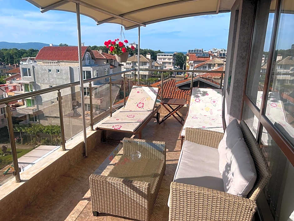 Hotel Lazur