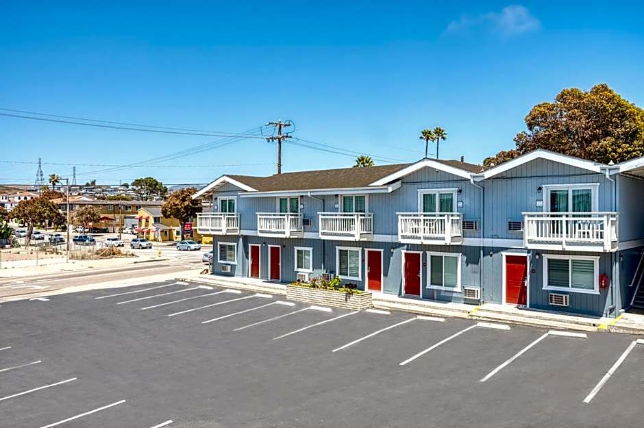 Harbor House Inn