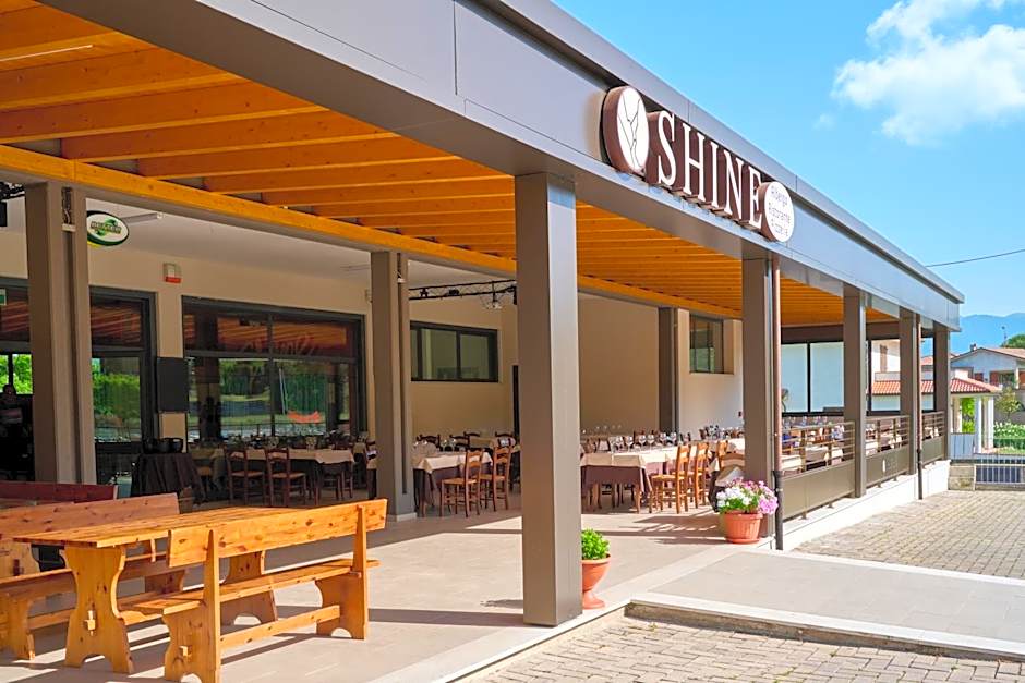 Albergo Shine
