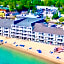 Hamilton Inn Select Beachfront