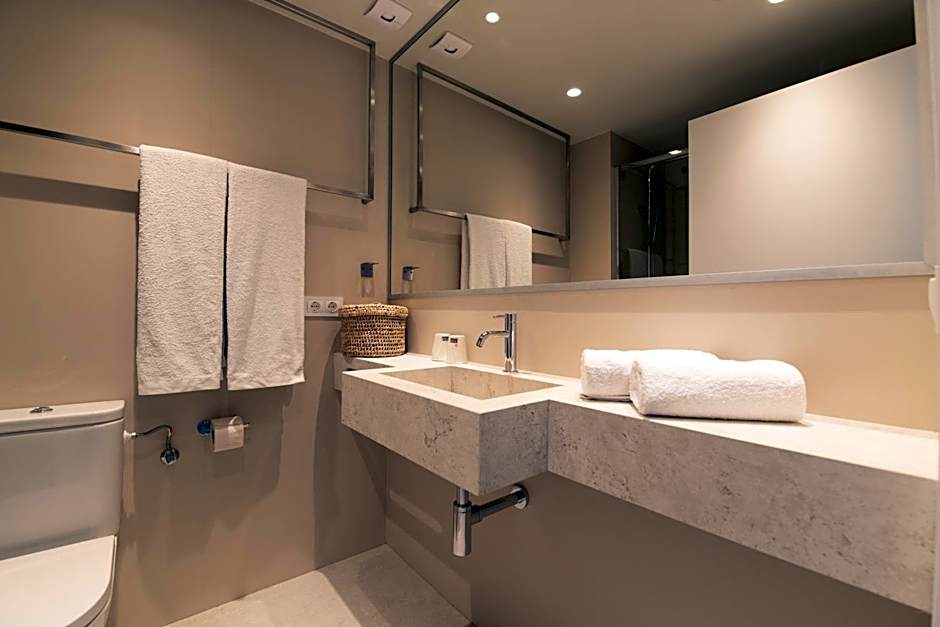 Hotel Roca Plana