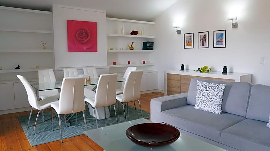 Travellers Pearl by Storytellers