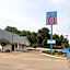 Motel 6-Alvin, TX