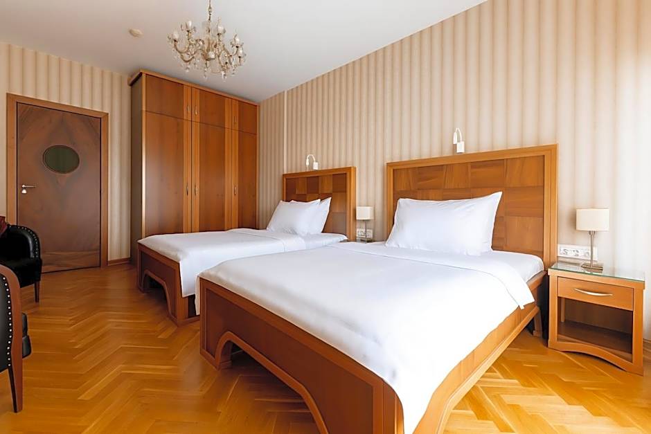 Hotel Majestic
