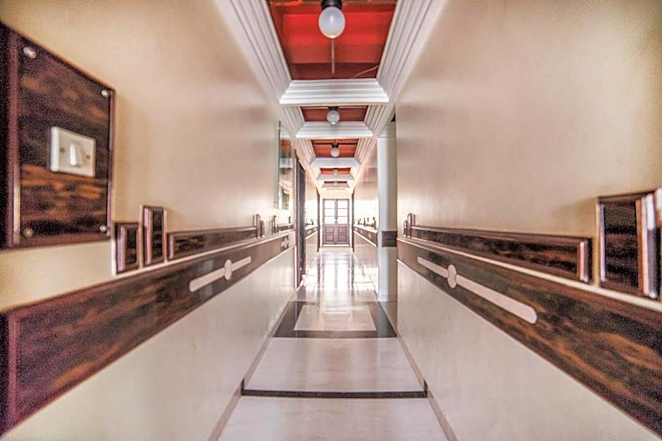 FabHotel Santoor – Indore, OH
