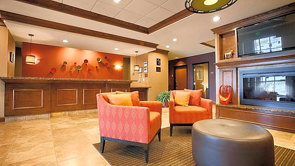 Best Western Plus Carousel Inn & Suites Burlington