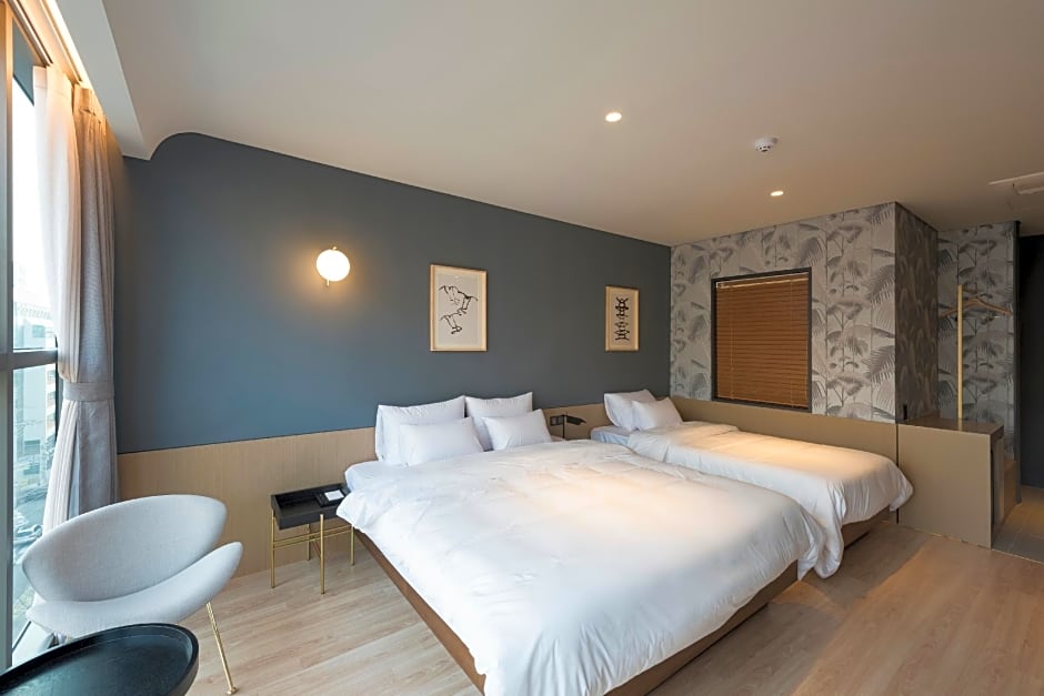 Hound Hotel Changwon - Jinhae Yongwon