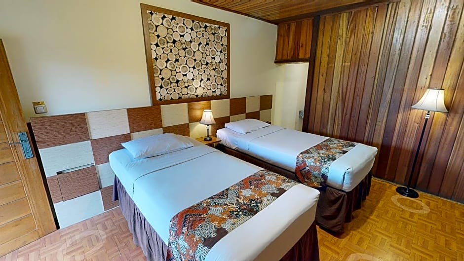 Hotel Pesona Bamboe