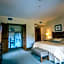 The Lodge at Mountaineer Square, A Vail Resorts Property