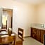 Kellocks' Seaview Apartelle