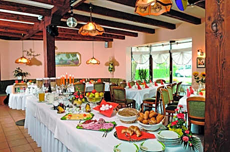 Standard Quadruple Room (2 Bedrooms)