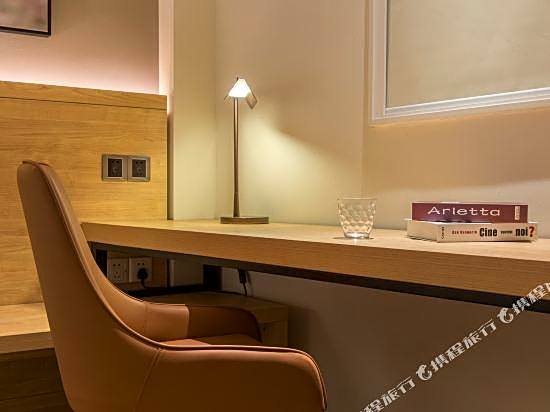 Manning Hotel (Guangzhou  Zhongshan Hospital  Dongshankou Metro Station)