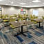 Holiday Inn Express Hotel & Suites Lake Zurich-Barrington By IHG