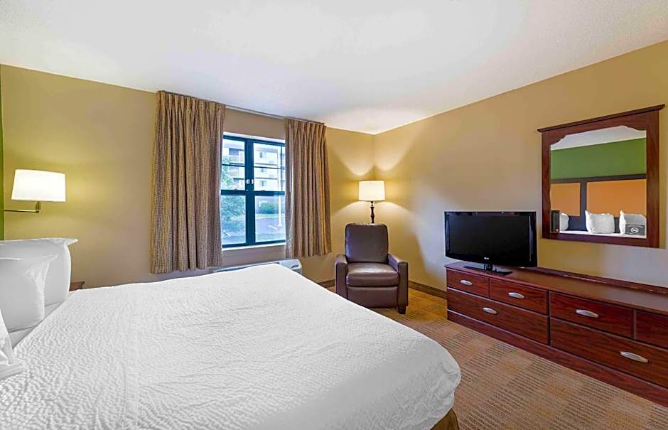 Extended Stay America Select Suites - Washington, D.C. - Germantown - Milestone