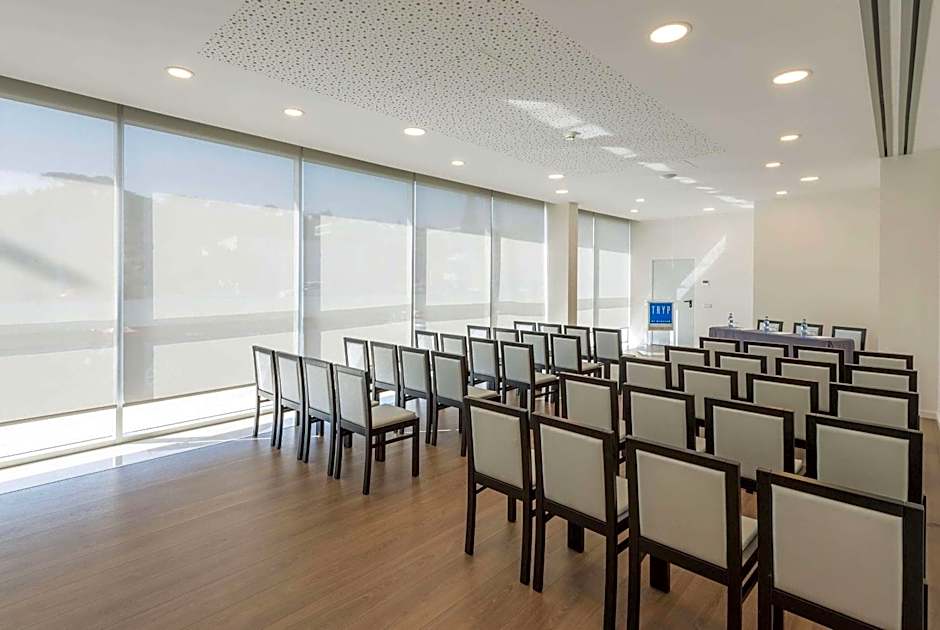 TRYP by Wyndham Leiria