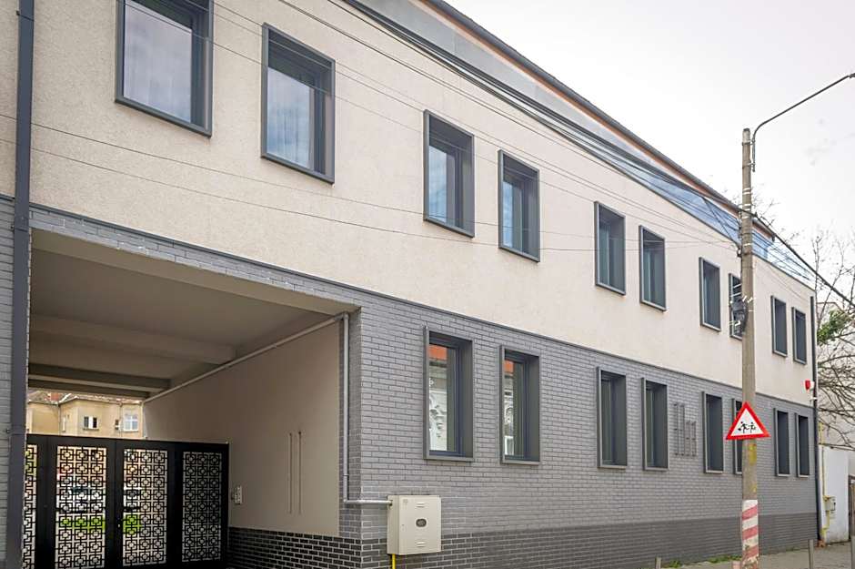 H11 Downtown Apartments