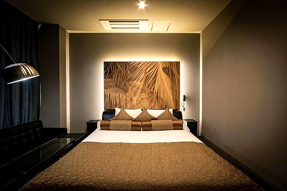 HOTEL BLAX