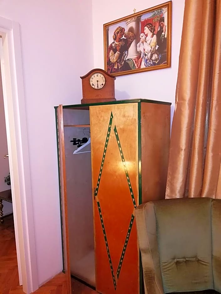 Residenza Rubbiani Fermata Rizzoli – Bologna, KY