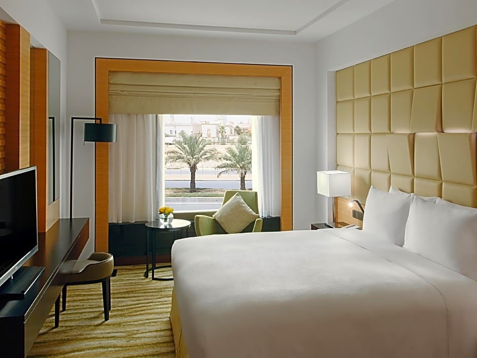 DoubleTree By Hilton Riyadh - Al Muroj Business Gate