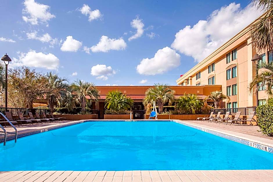 Ramada by Wyndham Jacksonville I-95 by Butler Blvd
