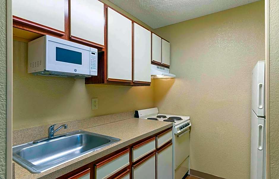 Extended Stay America Select Suites - Atlanta - Kennesaw Chastain Rd.