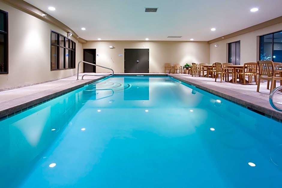 Holiday Inn Express Hotel & Suites Lander By IHG