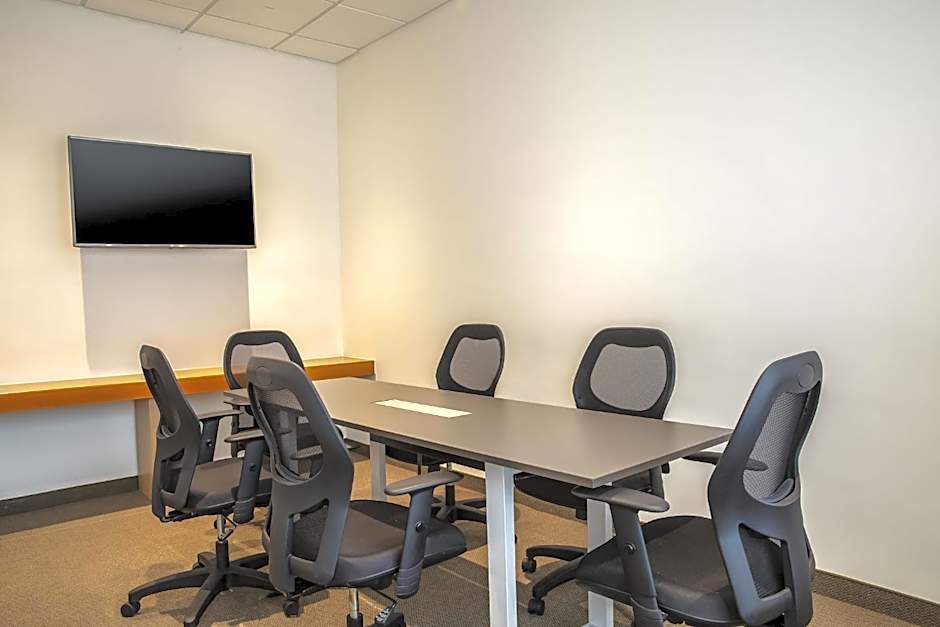 One Ciudad de Mexico La Raza