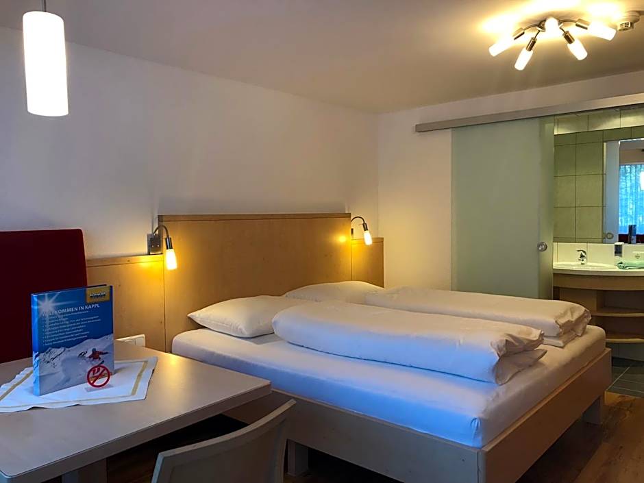 Hotel Garni Central - Zimmer - Studios - Apartments