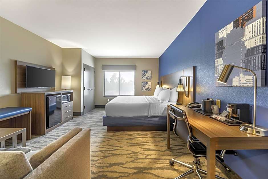 Best Western Plus Castlerock Inn & Suites