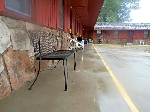 Sage and Sand Motel