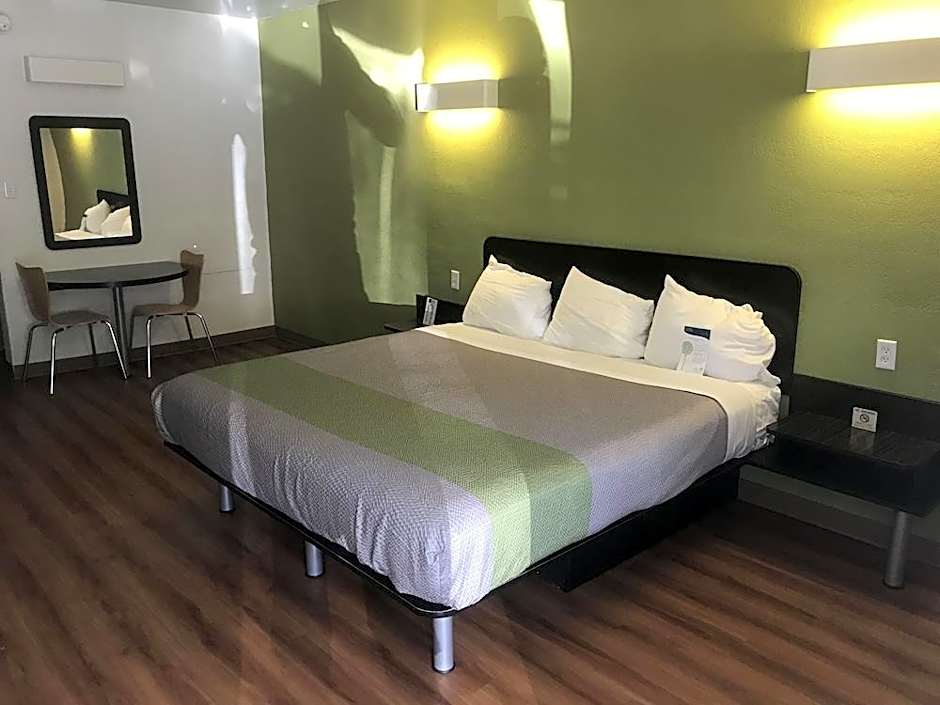 Motel 6-Huntington, WV