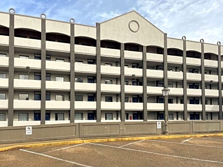 Studio 6 Vicksburg, MS- Downtown