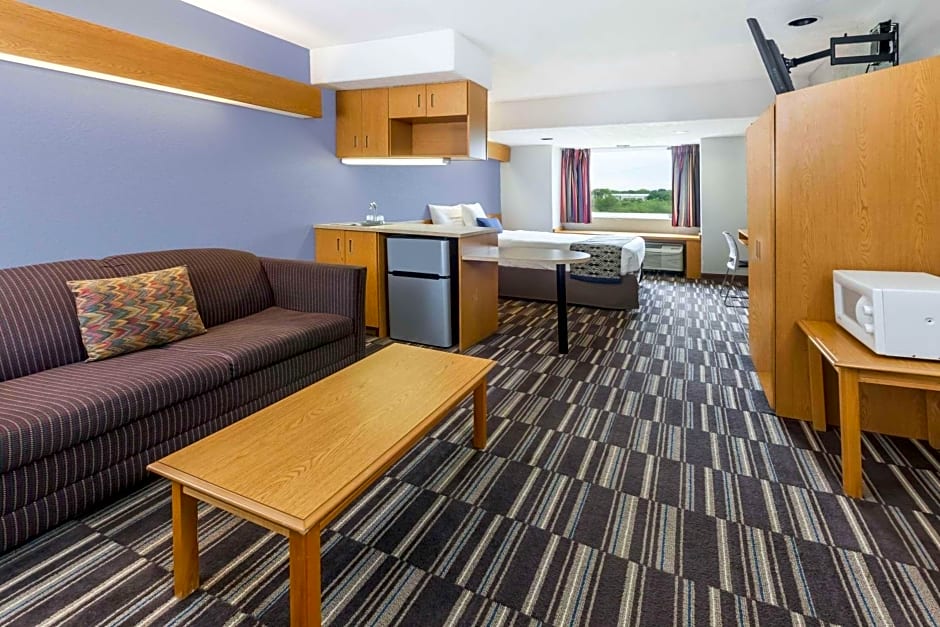 Microtel Inn & Suites by Wyndham Ardmore