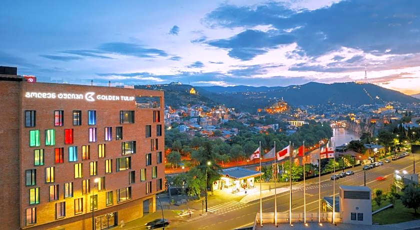 Golden Tulip Design Tbilisi
